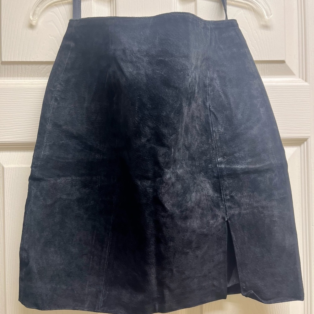 Suede leather skirt